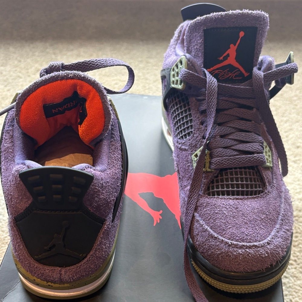 WMNS AIR JORDAN 4 RETRO